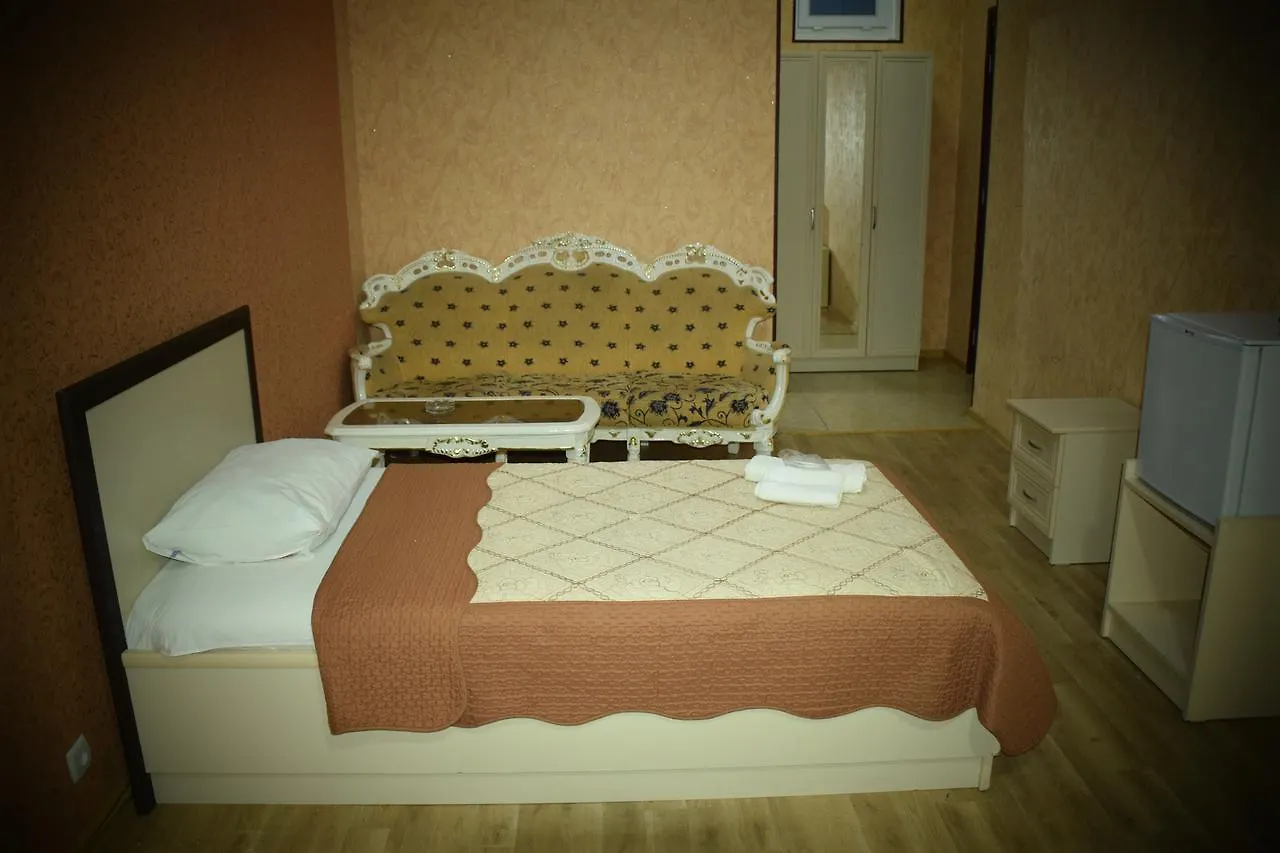 Hotel Kourosh 트빌리시 3*,  조지아
